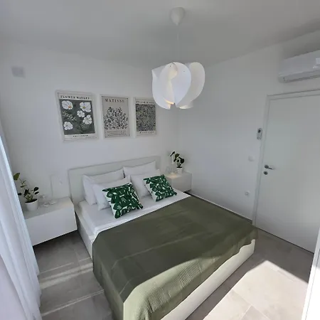 Villa Sunrise & Sunset By Pag Tours *