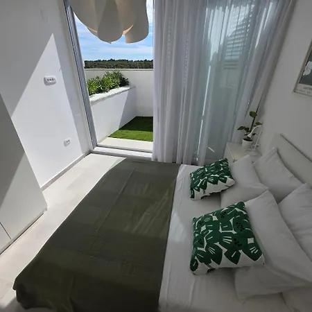 Villa Sunrise & Sunset By Pag Tours